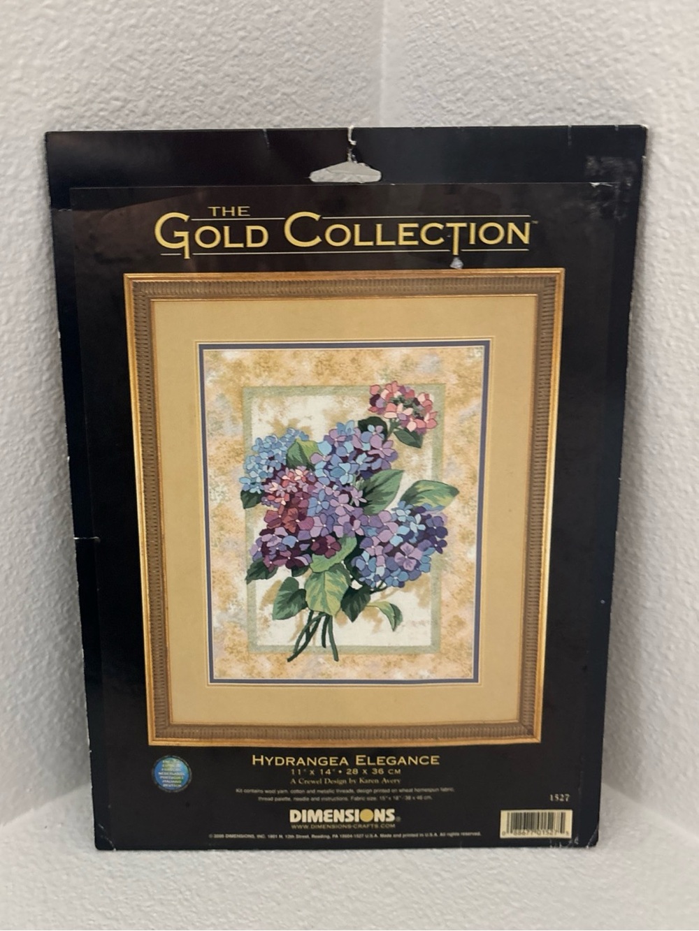 Dimensions Gold Collection VINTAGE Crewel Kit Hydrangeas